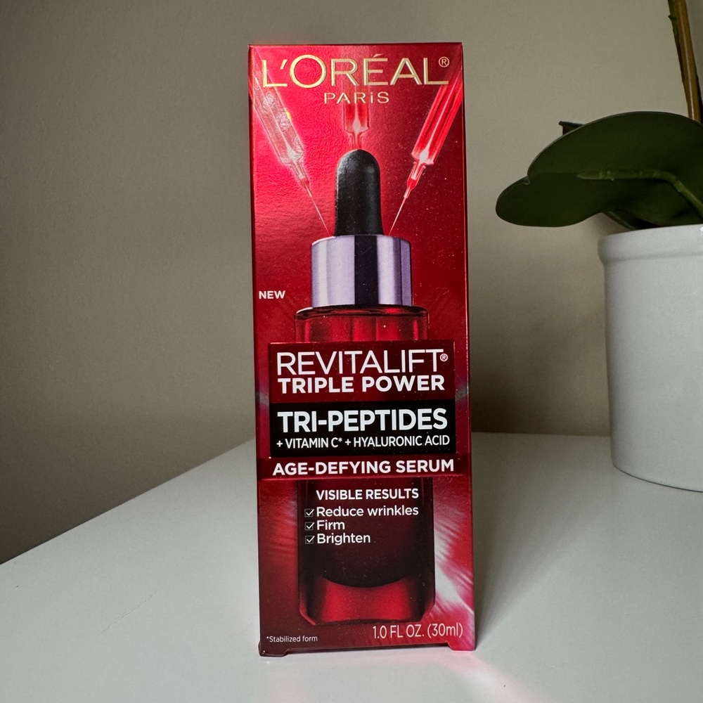 L'Oréal Paris Revitalift Triple Power Tri-Peptide Age-Defying Serum